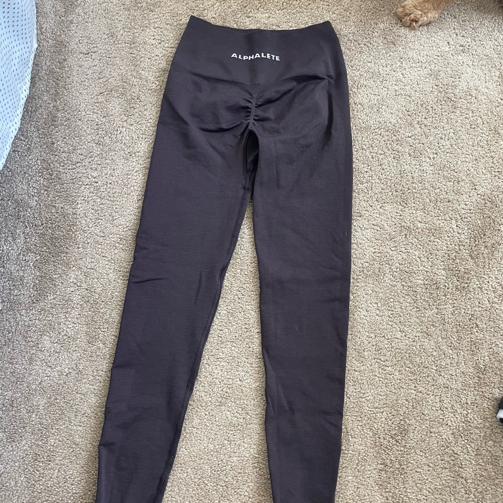 Alphalete Amplify Chocolate Leggings